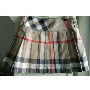 ISO BURBERRY MINI SKIRT